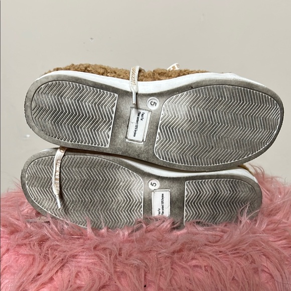 Lucky Brand Teddy Bear Brown and White Sneakers Casual Low-Top - Picture 5 of 10